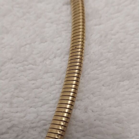 Womens Fashion Belt Gold Tone Coil With Onyx Buckle Stretch 24" #J324 - Picture 3 of 6